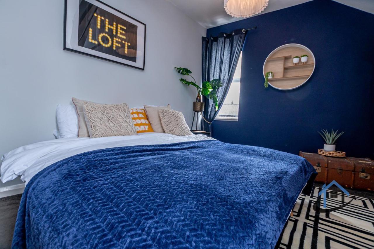 Flat 5, Super King Bed, Free Parking, Workspace, Free Wi-Fi Nottingham Bagian luar foto